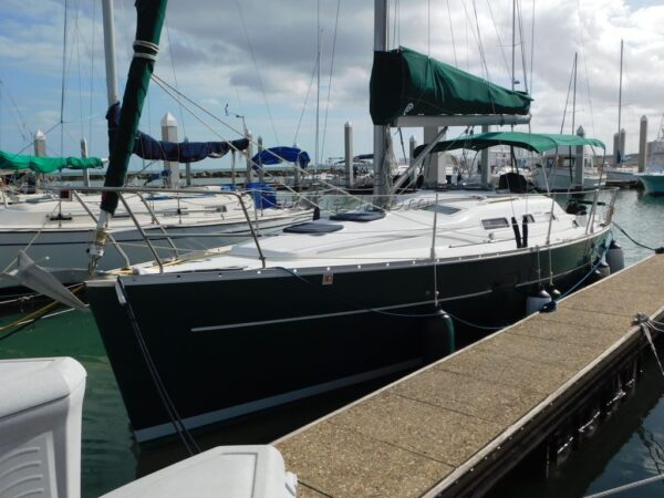 Beneteau 323 All Serious Enquiries Considered