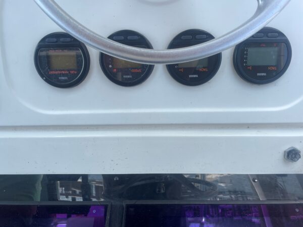 Pursuit 2870 Center Console - Image 6