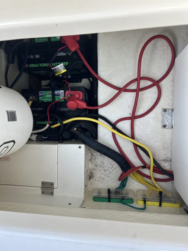 R222 Robalo Center Console - Image 2