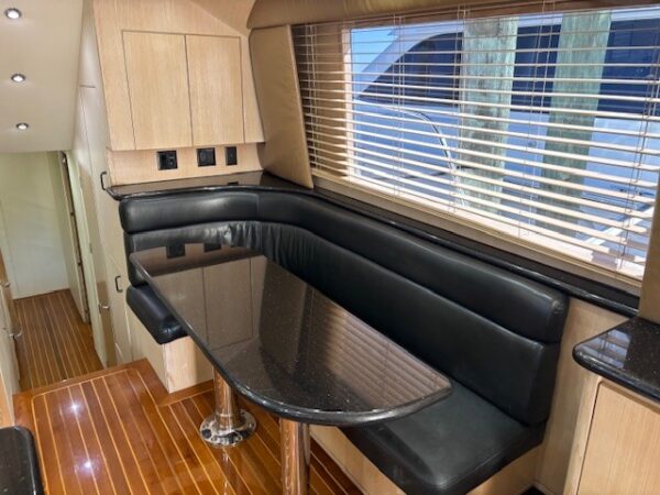 60' HATTERAS 60 CONVERTIBLE 1998 - TAKE A LOOK AT THIS BOAT! - Image 9