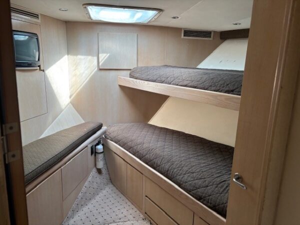 60' HATTERAS 60 CONVERTIBLE 1998 - TAKE A LOOK AT THIS BOAT! - Image 10