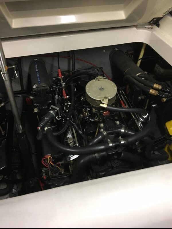 1991 Formula 272 SR-1 - Image 17